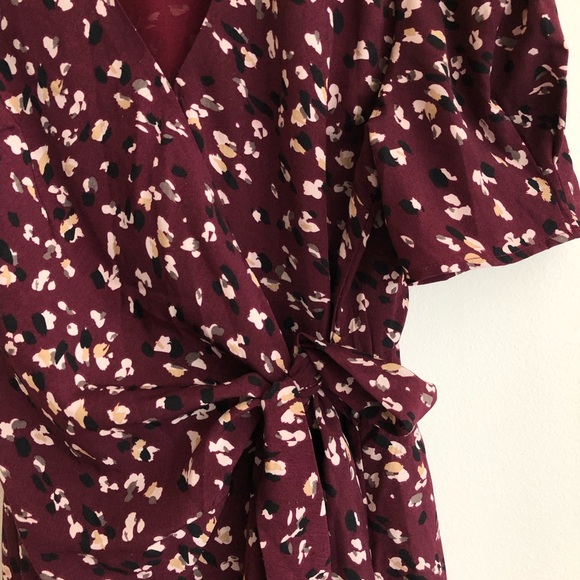 Heartloom patterned wrap dress - Picture 4 of 5